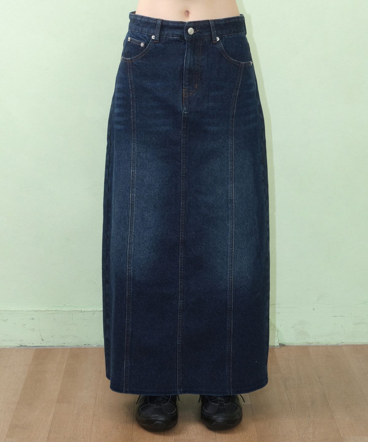 아메스 월드와이드(AMES-WORLDWIDE) CURVED LINE DENIM LONG SKIRT BLUE