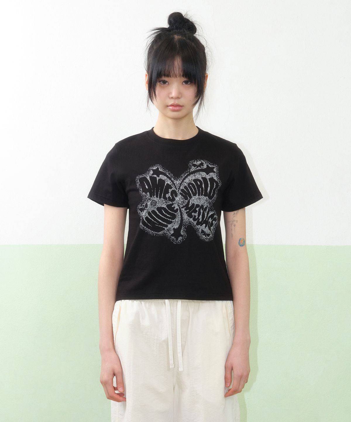 아메스 월드와이드(AMES-WORLDWIDE) CHARACTER SPRAY TEE BLACK
