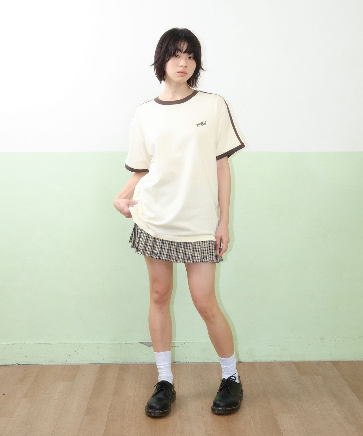 아메스 월드와이드(AMES-WORLDWIDE) A NUMBERING LINETAPE TEE CREAM