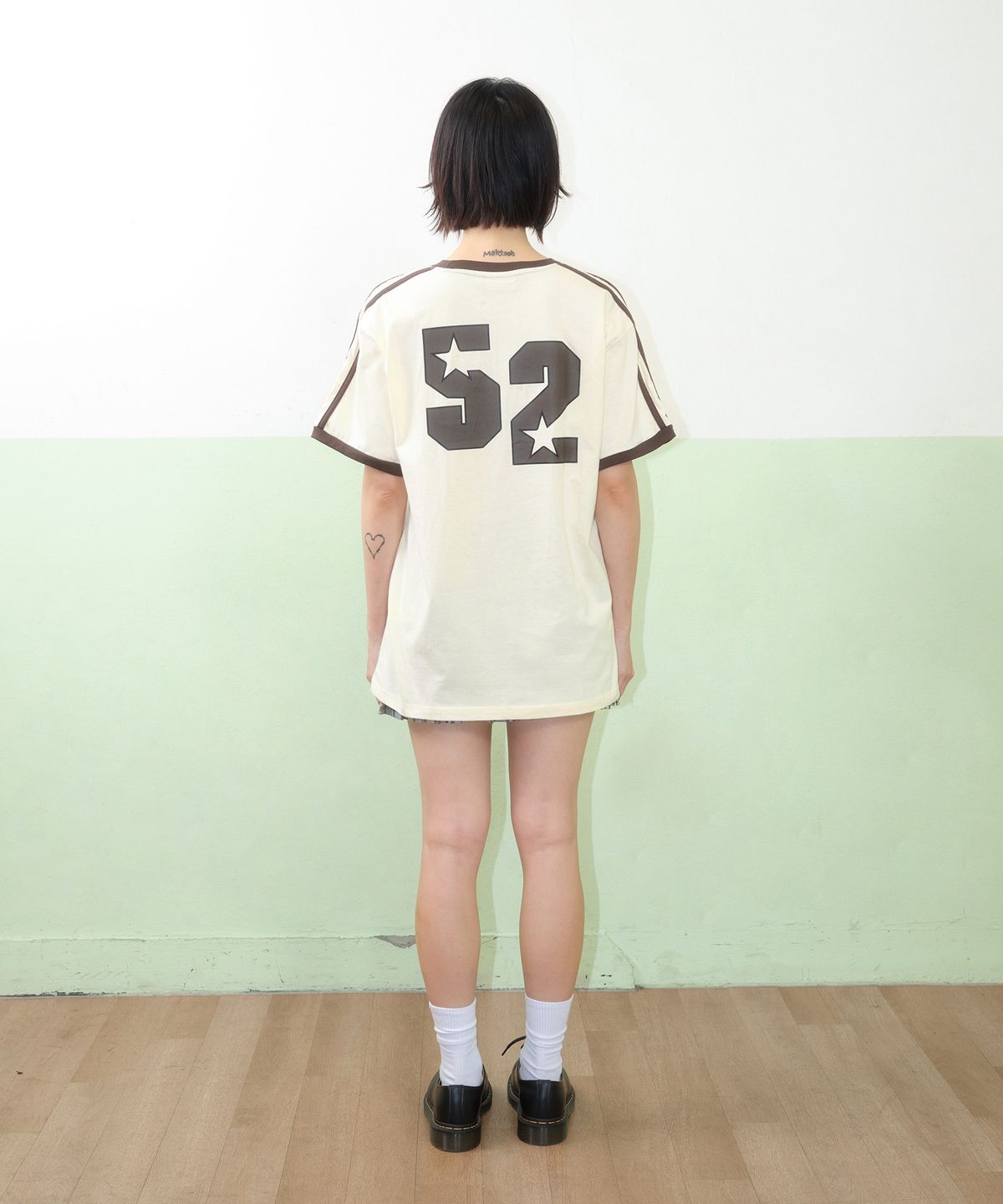아메스 월드와이드(AMES-WORLDWIDE) A NUMBERING LINETAPE TEE CREAM