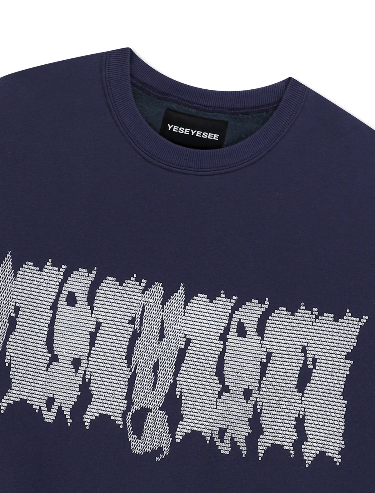 예스아이씨(YESEYESEE) Y.E.S Typo Sweatshirt Light Navy