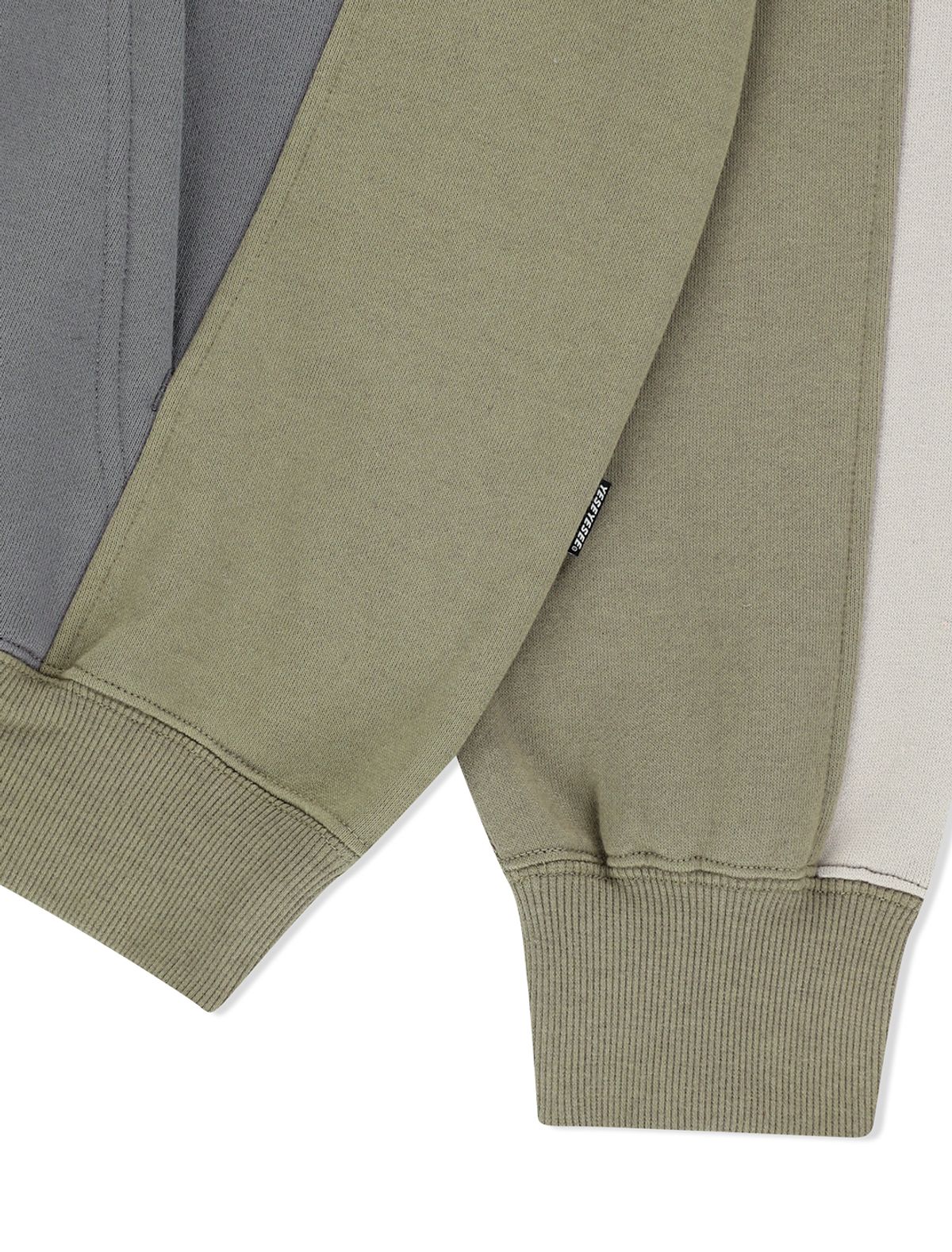 예스아이씨(YESEYESEE) Triple Raglan Hoodie Khaki