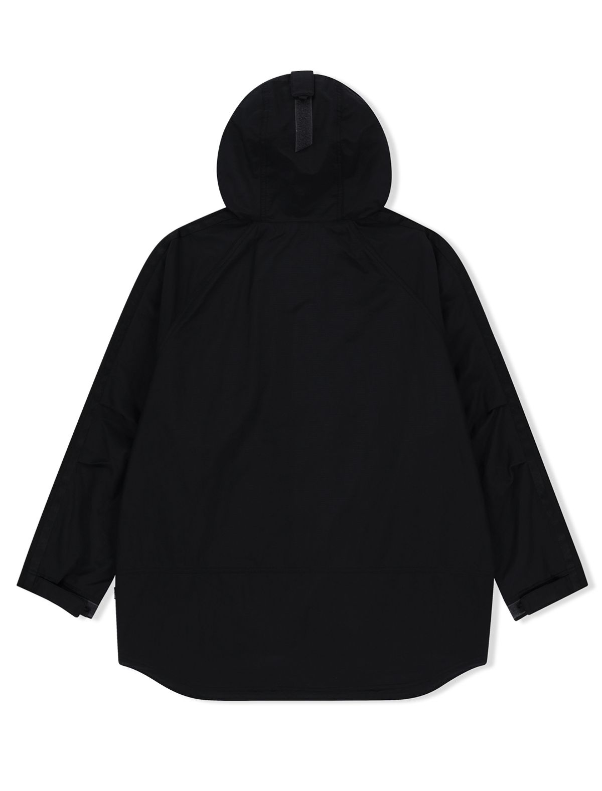 예스아이씨(YESEYESEE) Striking Windbreaker Black