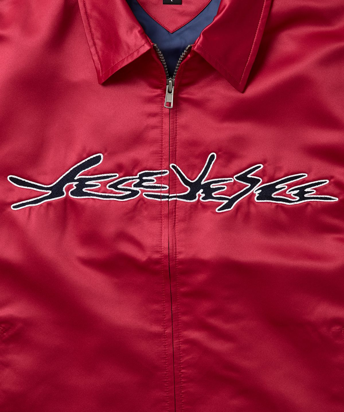 예스아이씨(YESEYESEE) Chain Stitch Logo Coach Jacket Red