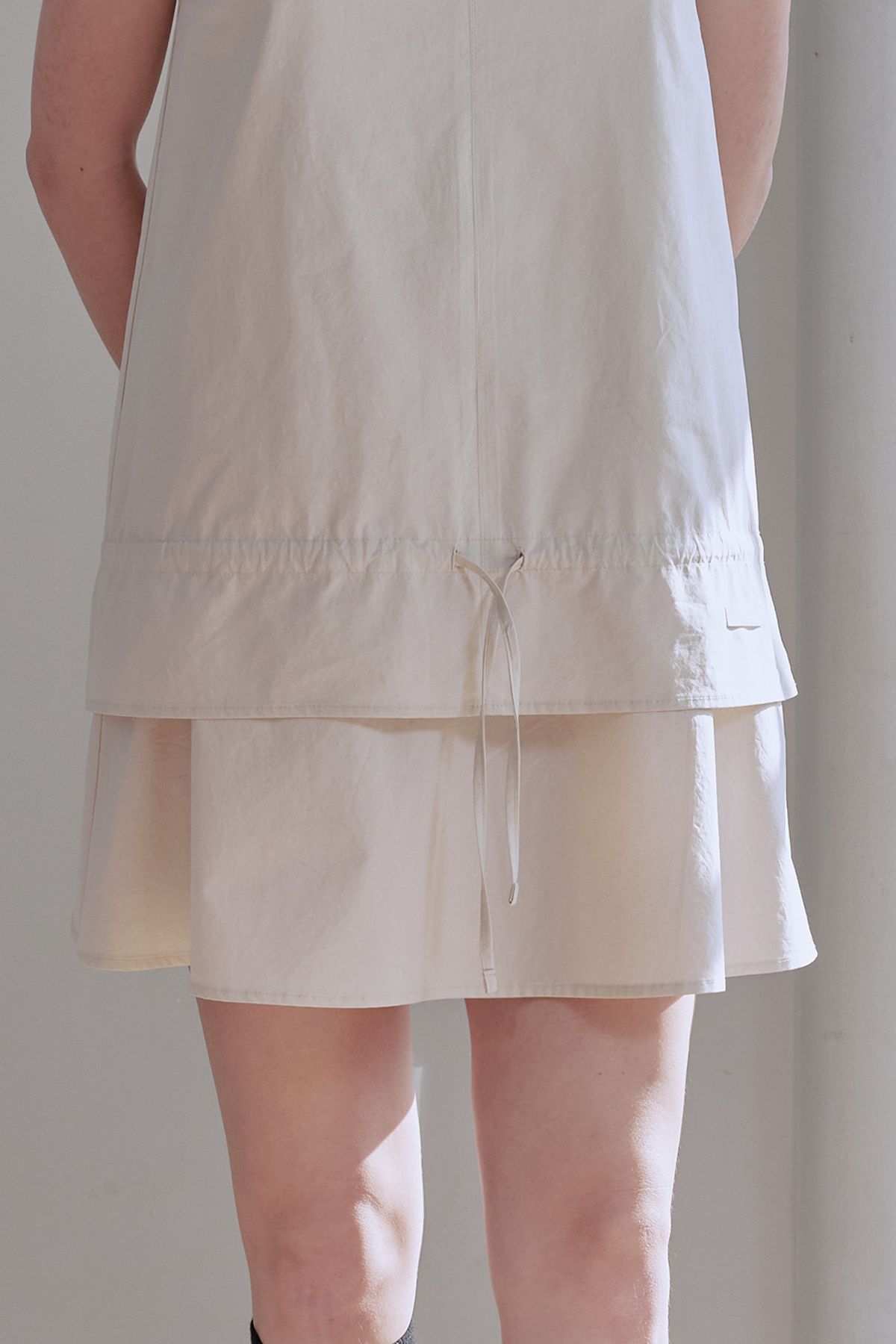 애프터아워즈(AFTERHOURS) V-NECK LAYERED MINI DRESS (BEIGE)