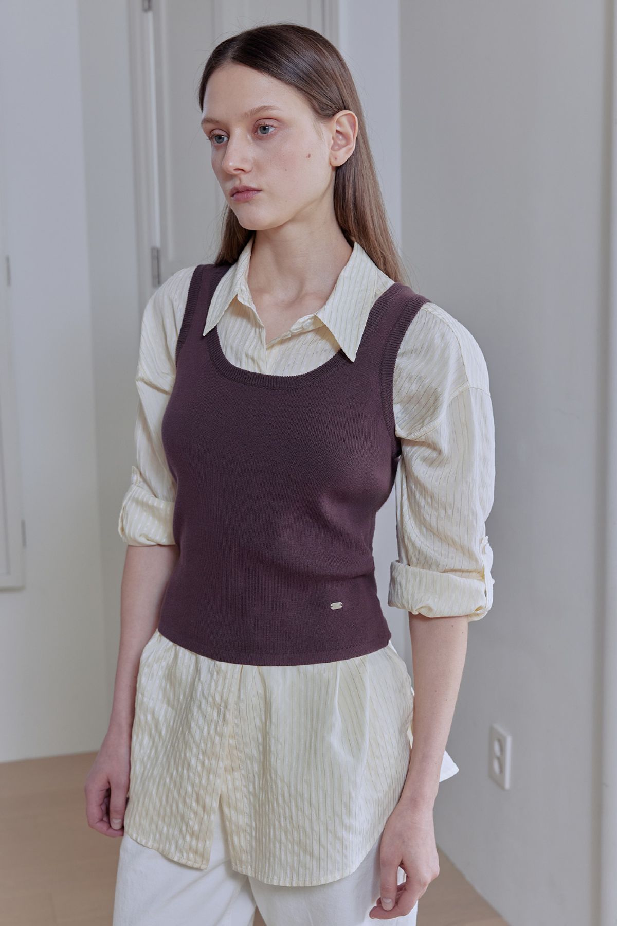 애프터아워즈(AFTERHOURS) COTTON KNIT SLEEVELESS TOP (BROWN)