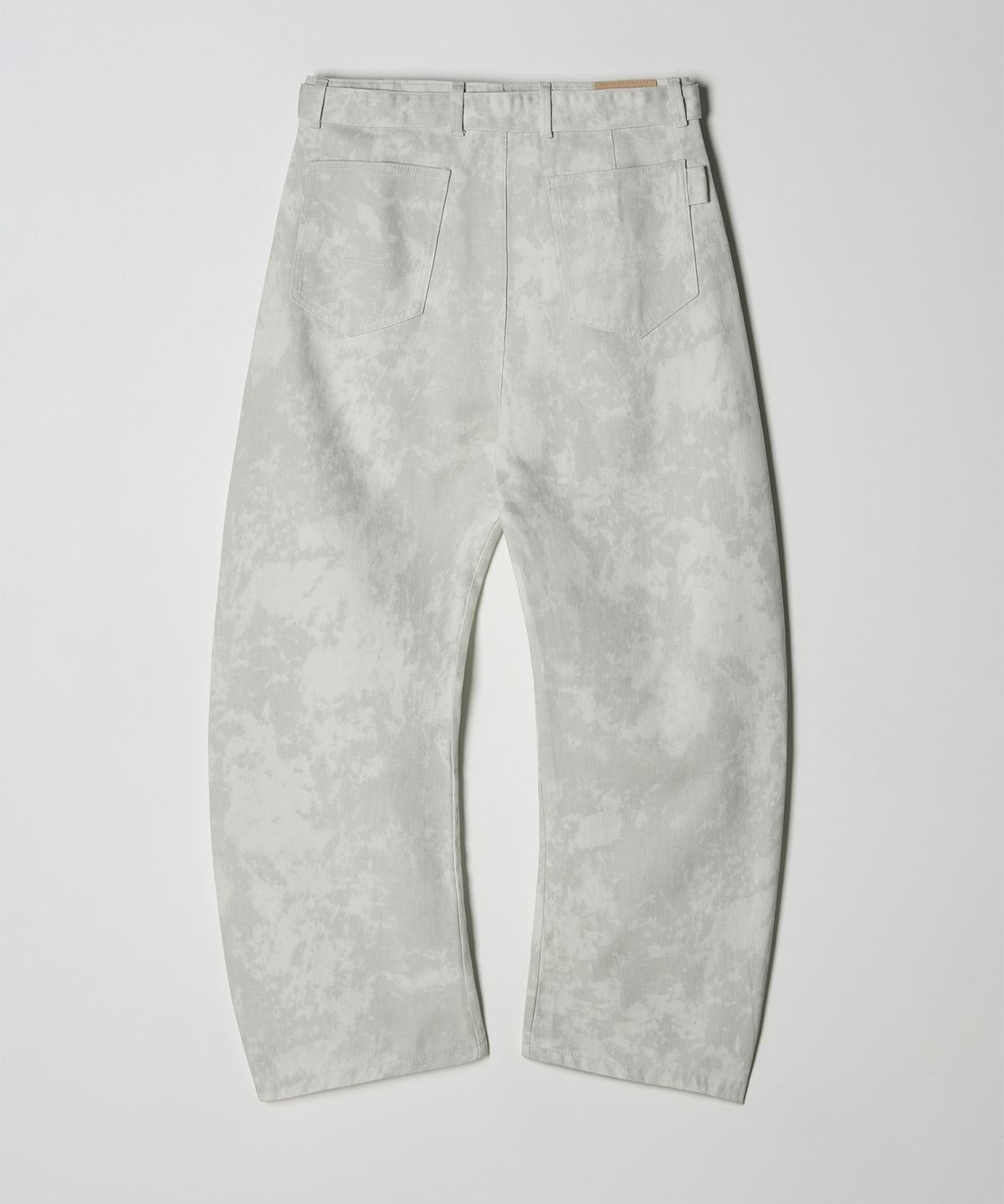 디써티원(DTHIRTYONE) Belted Wide-Curve Denim Pants (Marble Grey)