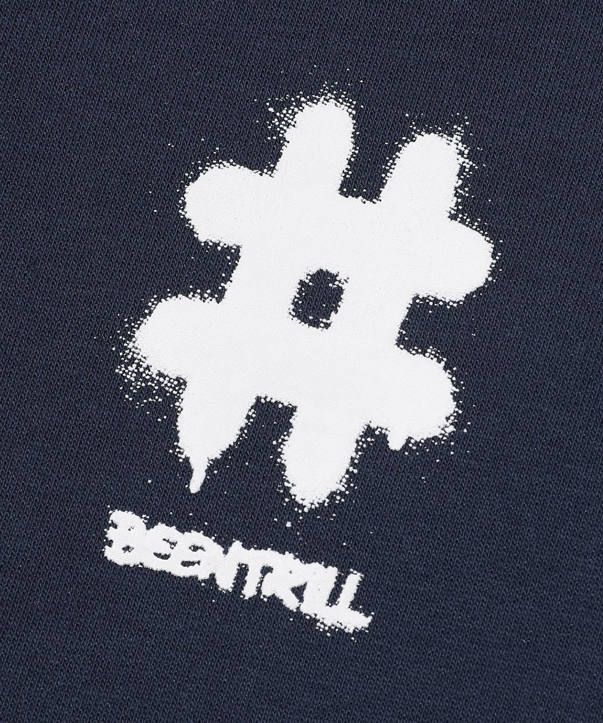 빈트릴(BEENTRILL) 스프레이 로고 후드(인디고)