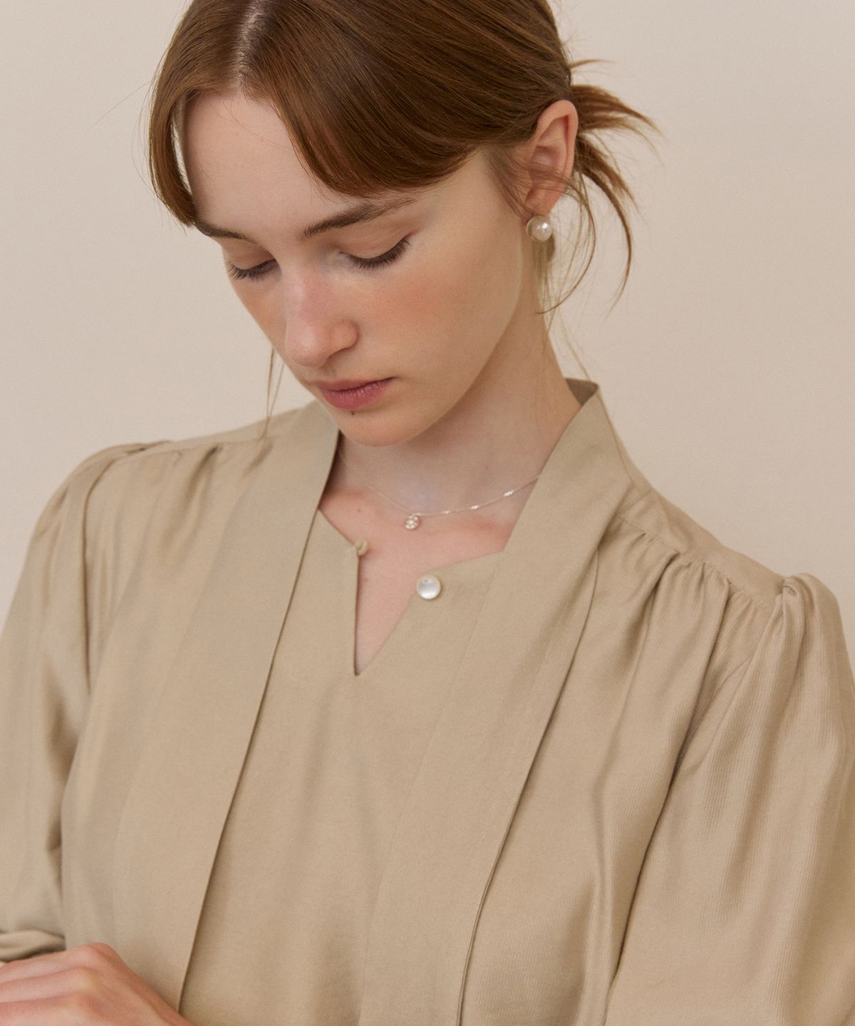 어다울(ADAUL) Scarf neck shirring blouse - beige