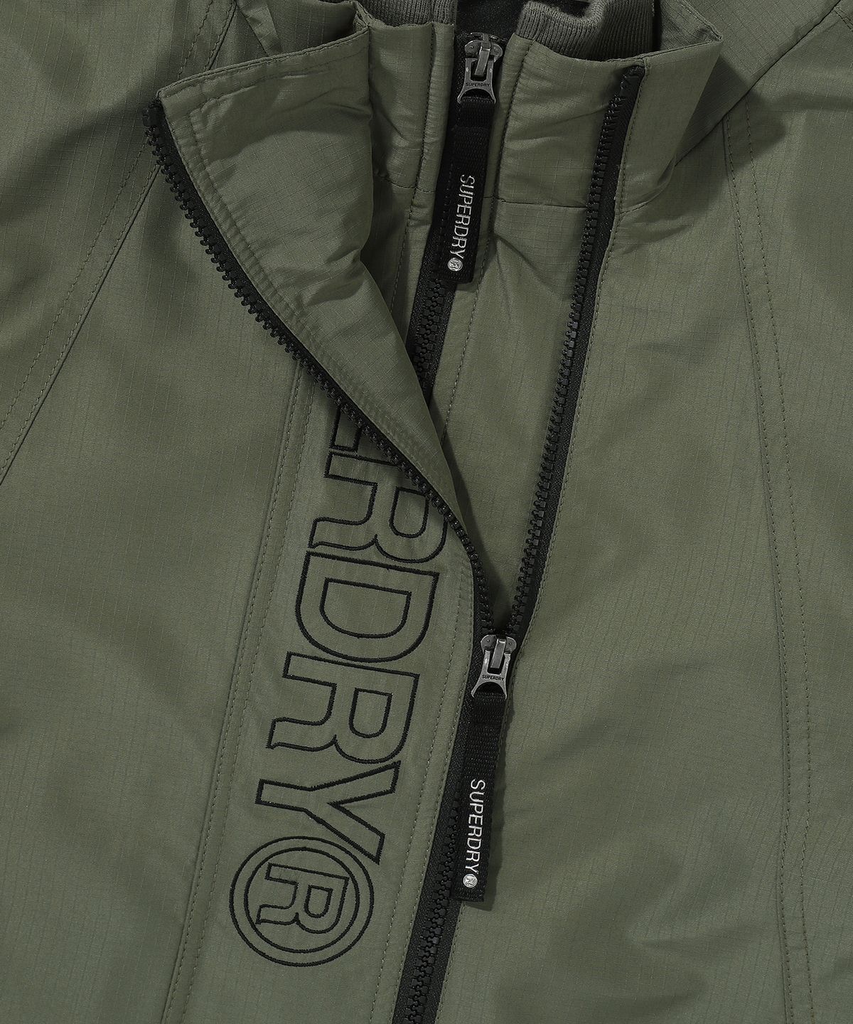 슈퍼드라이(SUPERDRY) 하이넥 윈드브레이커 자켓 카키 그린