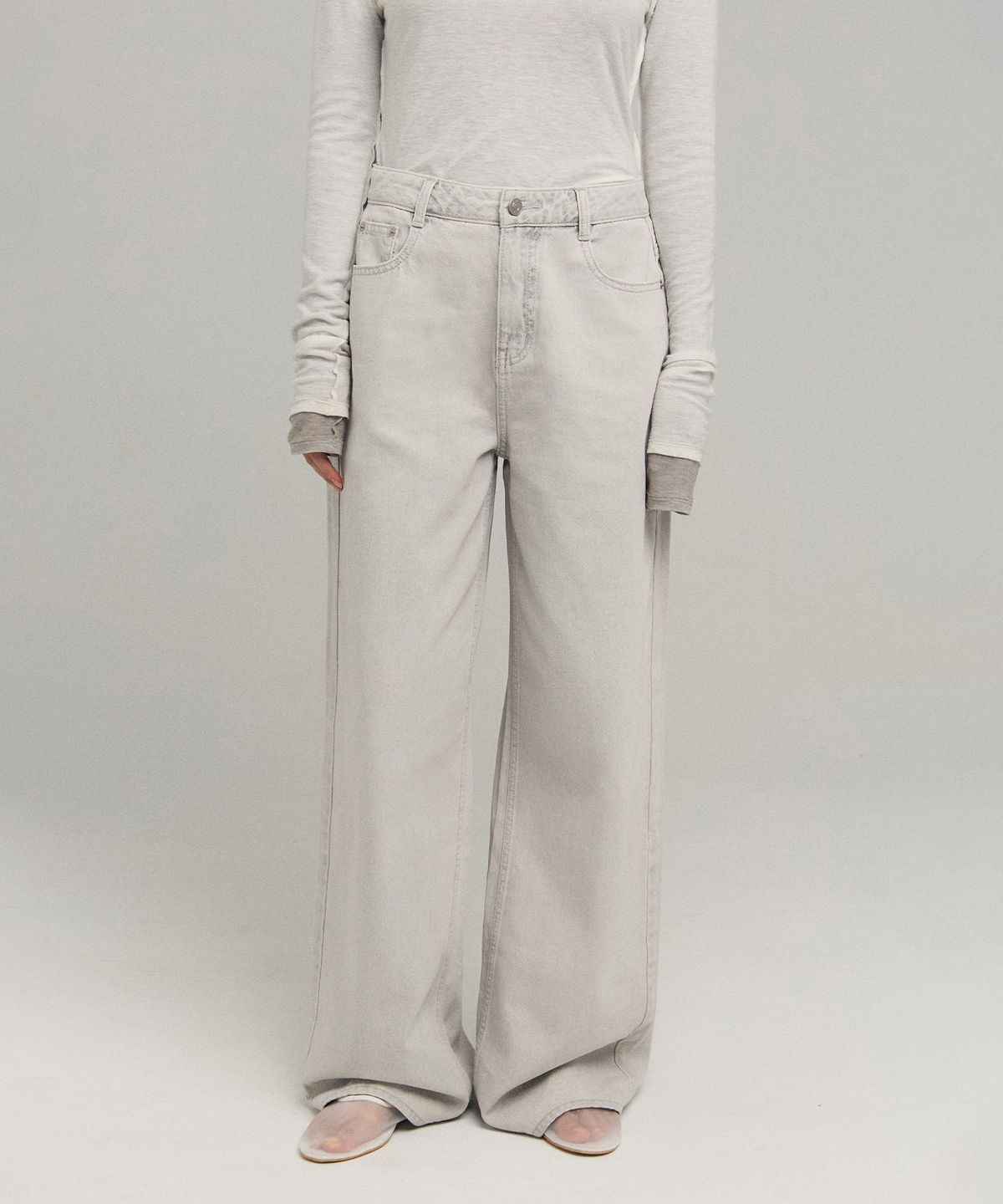 로우타이드(LOW TIDE) CLASSIC MID-RISE DENIM PANTS [GREY]