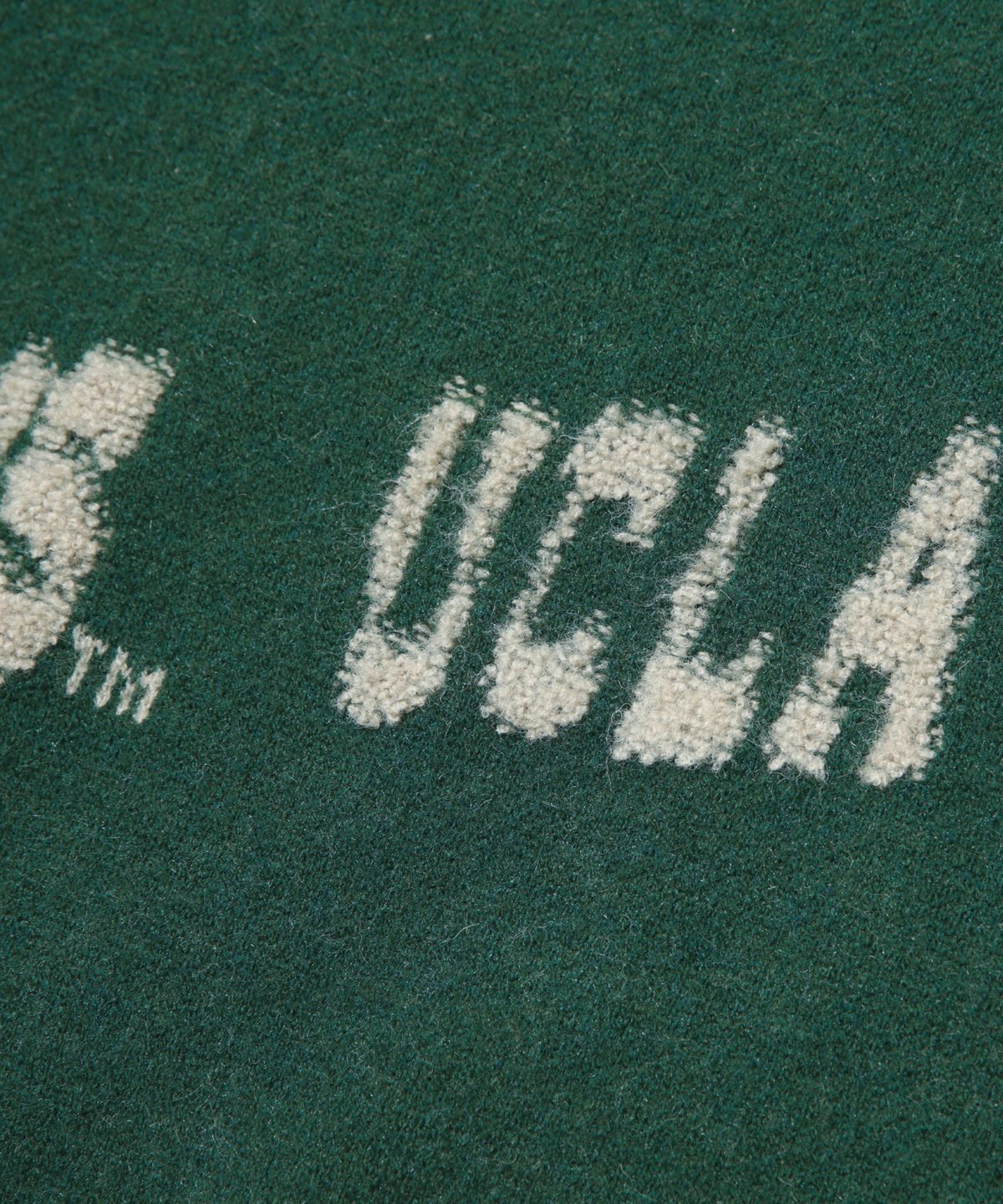 유씨엘에이(UCLA) 남녀공용 올오버 로고 부클 라운드넥 스웨터[GREEN](UABLK80)