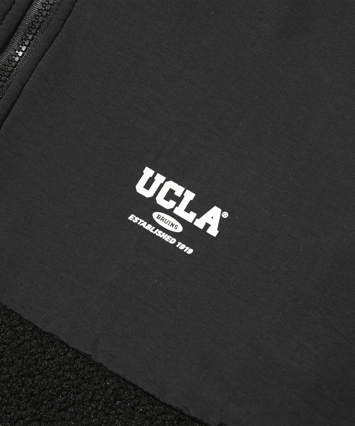 유씨엘에이(UCLA) 남녀공용 블럭 배색 플리스 재킷[BLACK](UAAUJ13)