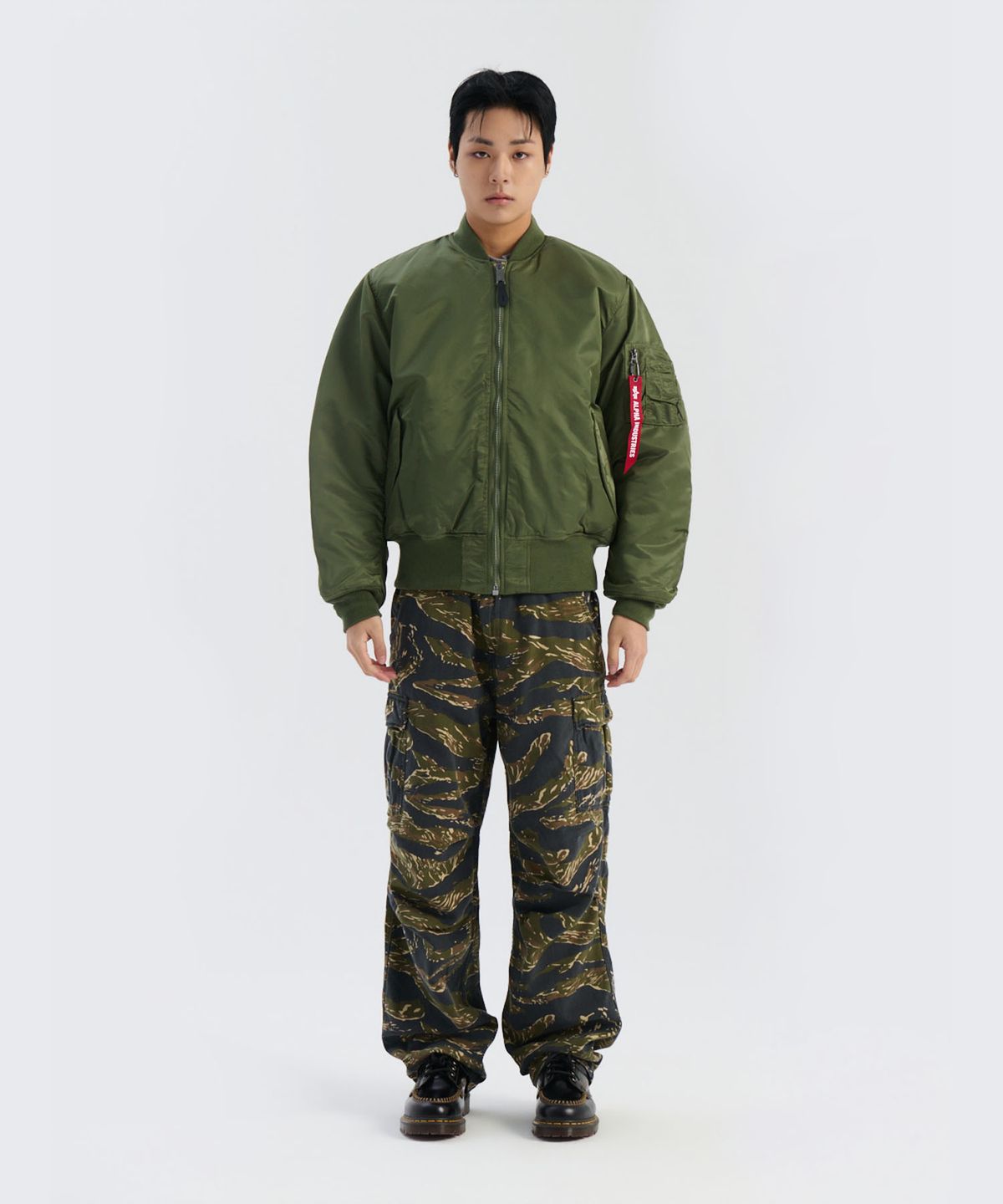 알파 인더스트리(ALPHA INDUSTRIES) MA-1 플라이트 자켓 세이지