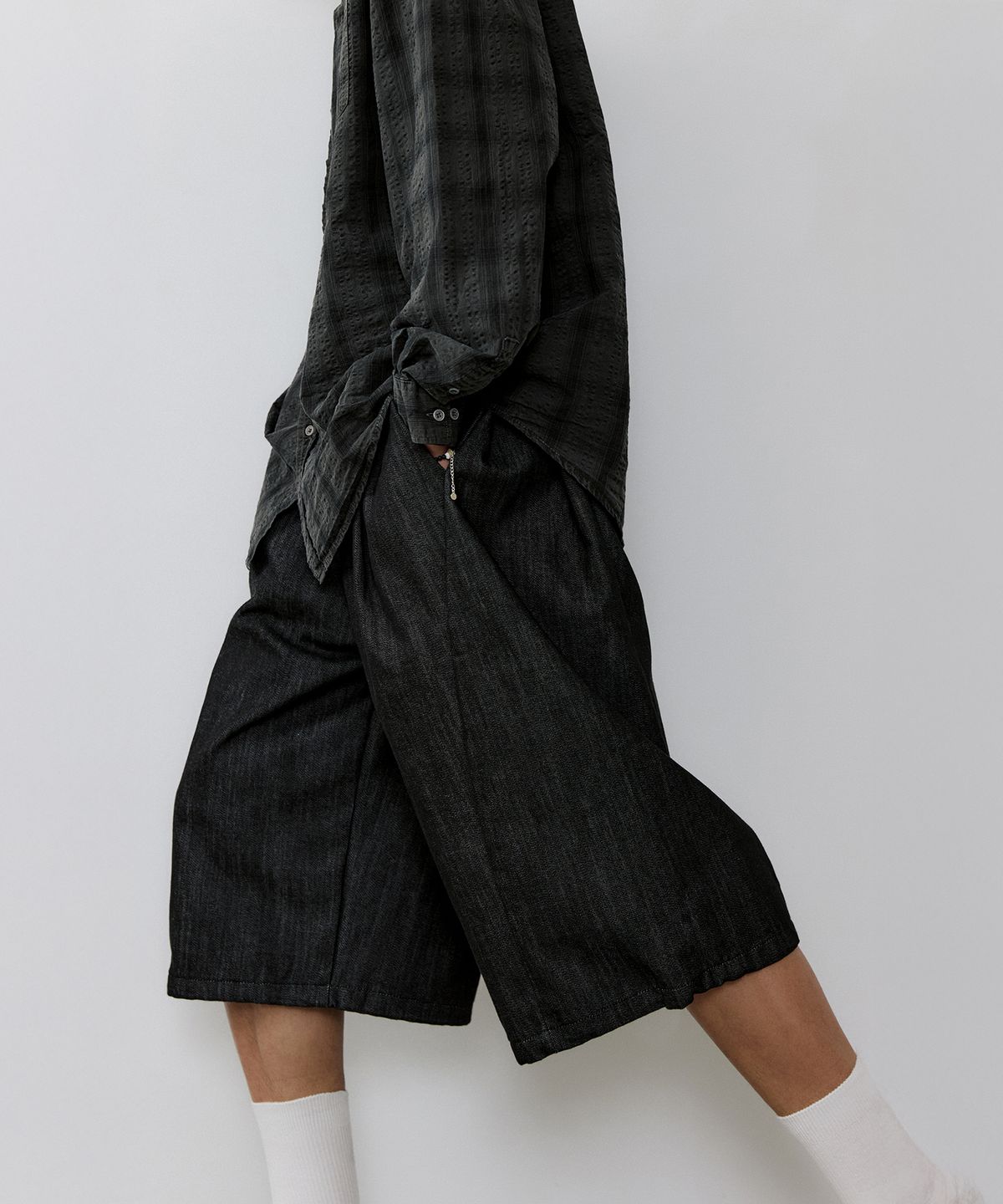 엔도어(ENDOOR) Curved Volume washed shorts (black)