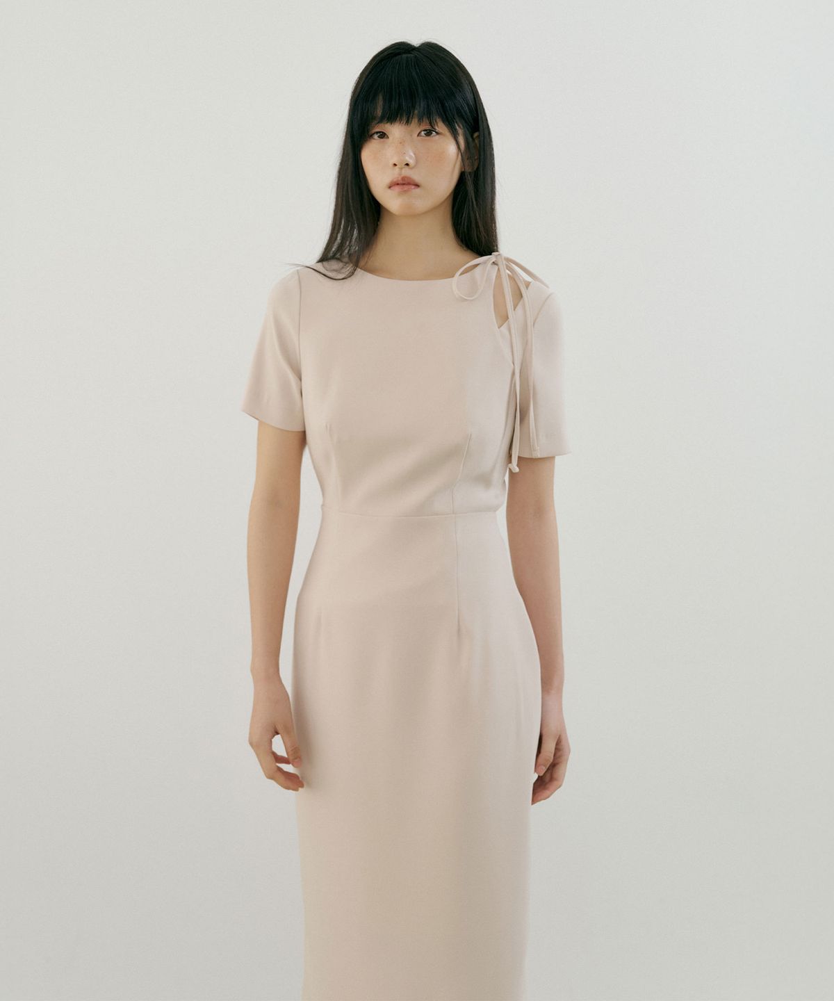루시르주(LUCIR ZU) Slit Strap One-piece (beige)