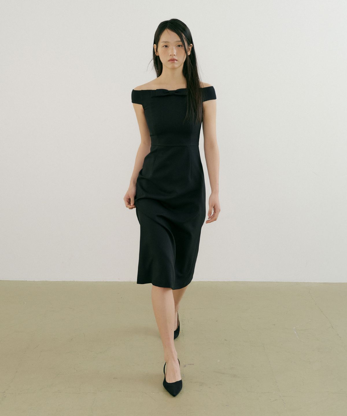 루시르주(LUCIR ZU) Bellucci Ribbon One-piece (black)
