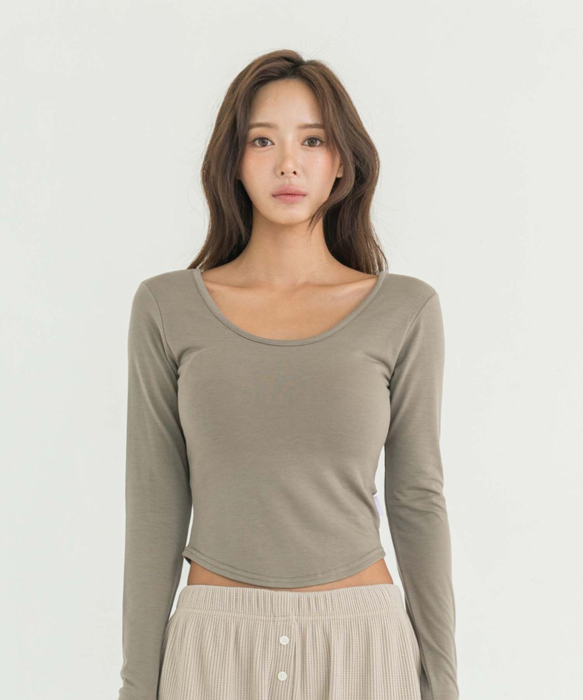도로시와(DOROSIWA) [풀샷몰드] 라운드 기모 캡내장 긴팔티_6colors