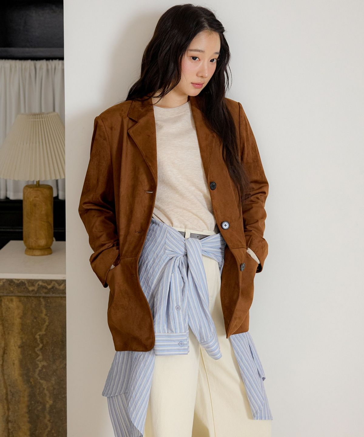 올리브 데 올리브(OLIVE DES OLIVE) 싱글 쓰리버튼 스웨이드 자켓 OL6XJ8800