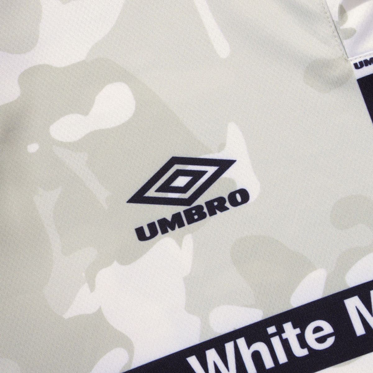 엄브로(UMBRO) [UMB X White Mountaineering] 유니폼 반팔 티셔츠 화이트(UQ111CRJ29)