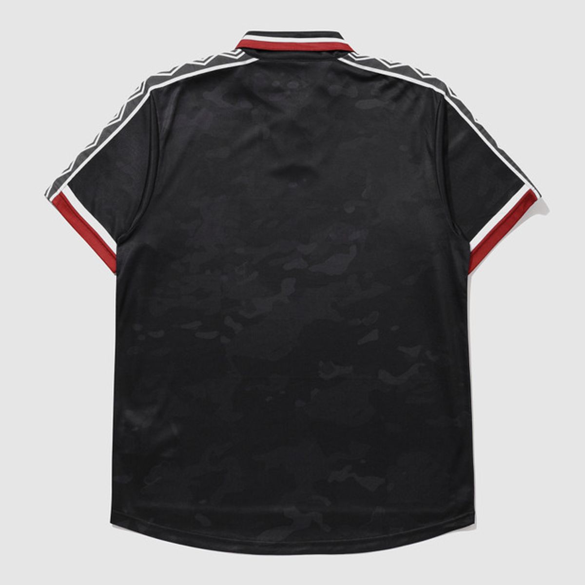 엄브로(UMBRO) [UMB X White Mountaineering] 유니폼 반팔 티셔츠 블랙(UQ111CRJ29)