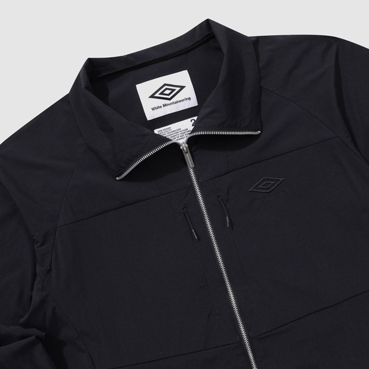 엄브로(UMBRO) [UMB X White Mountaineering] 스트레치 블루종 자켓 블랙(UQ111CJK28)