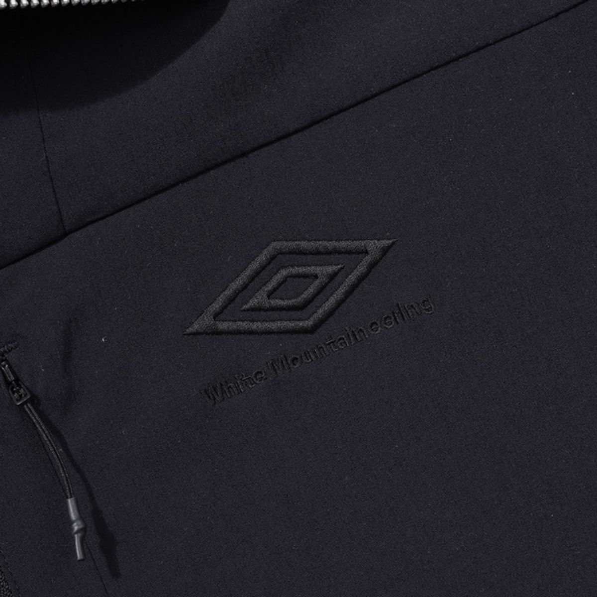 엄브로(UMBRO) [UMB X White Mountaineering] 스트레치 블루종 자켓 블랙(UQ111CJK28)