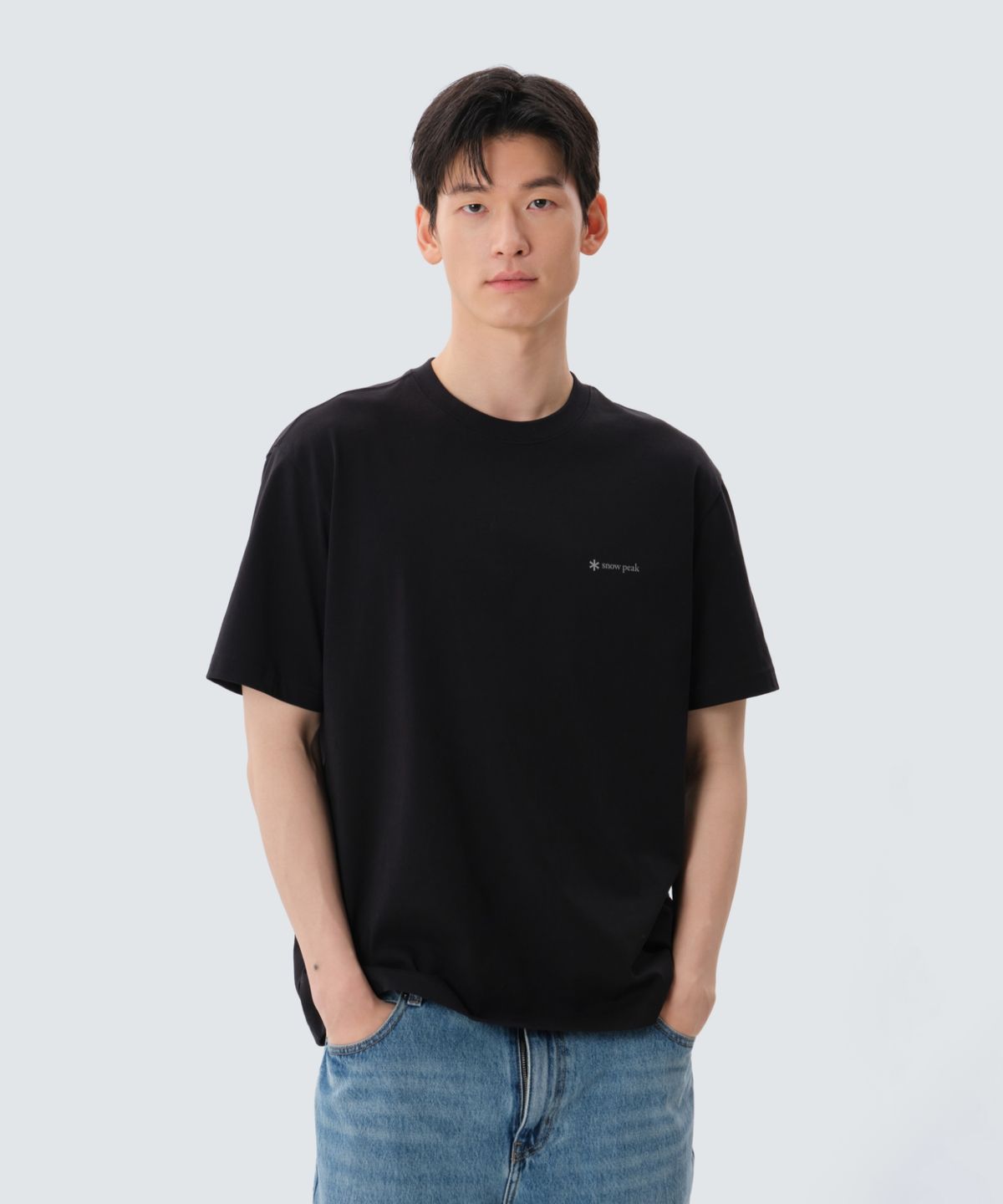 스노우피크 어패럴(SNOWPEAK APPAREL) 에어로쿨 스몰로고 반팔 티셔츠 (S25MUFTS76) Black