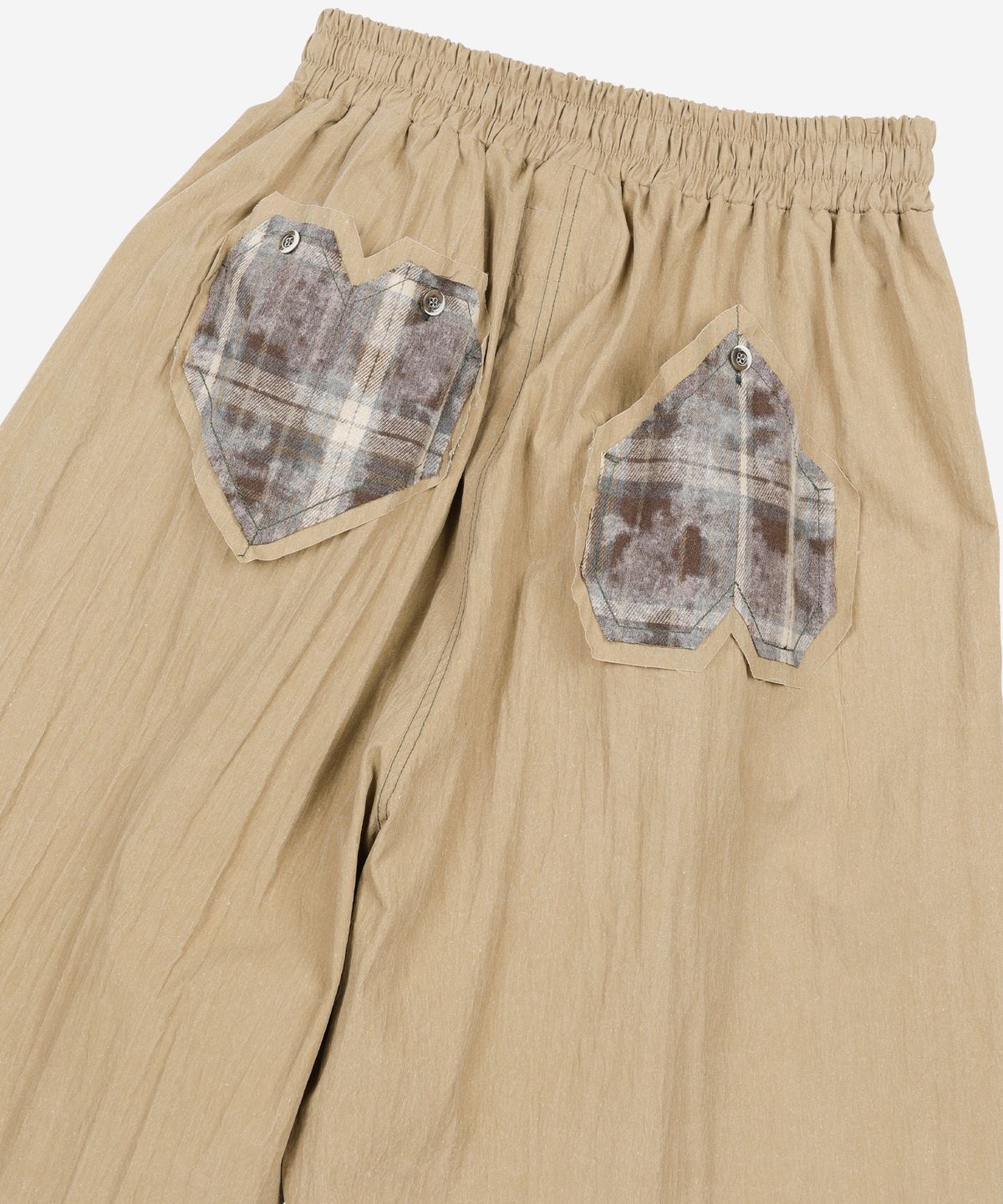 프라블럼올웨이즈(PROBLEMALLWAYS) Offset Heart-Patch Vintage Shorts Beige