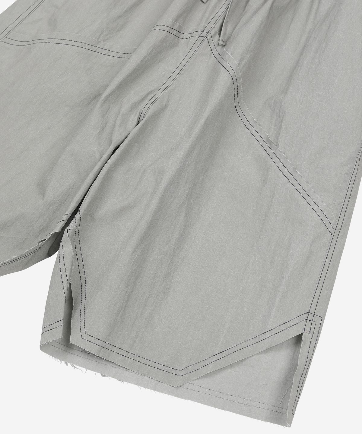 프라블럼올웨이즈(PROBLEMALLWAYS) Offset Heart-Patch Vintage Shorts Gray