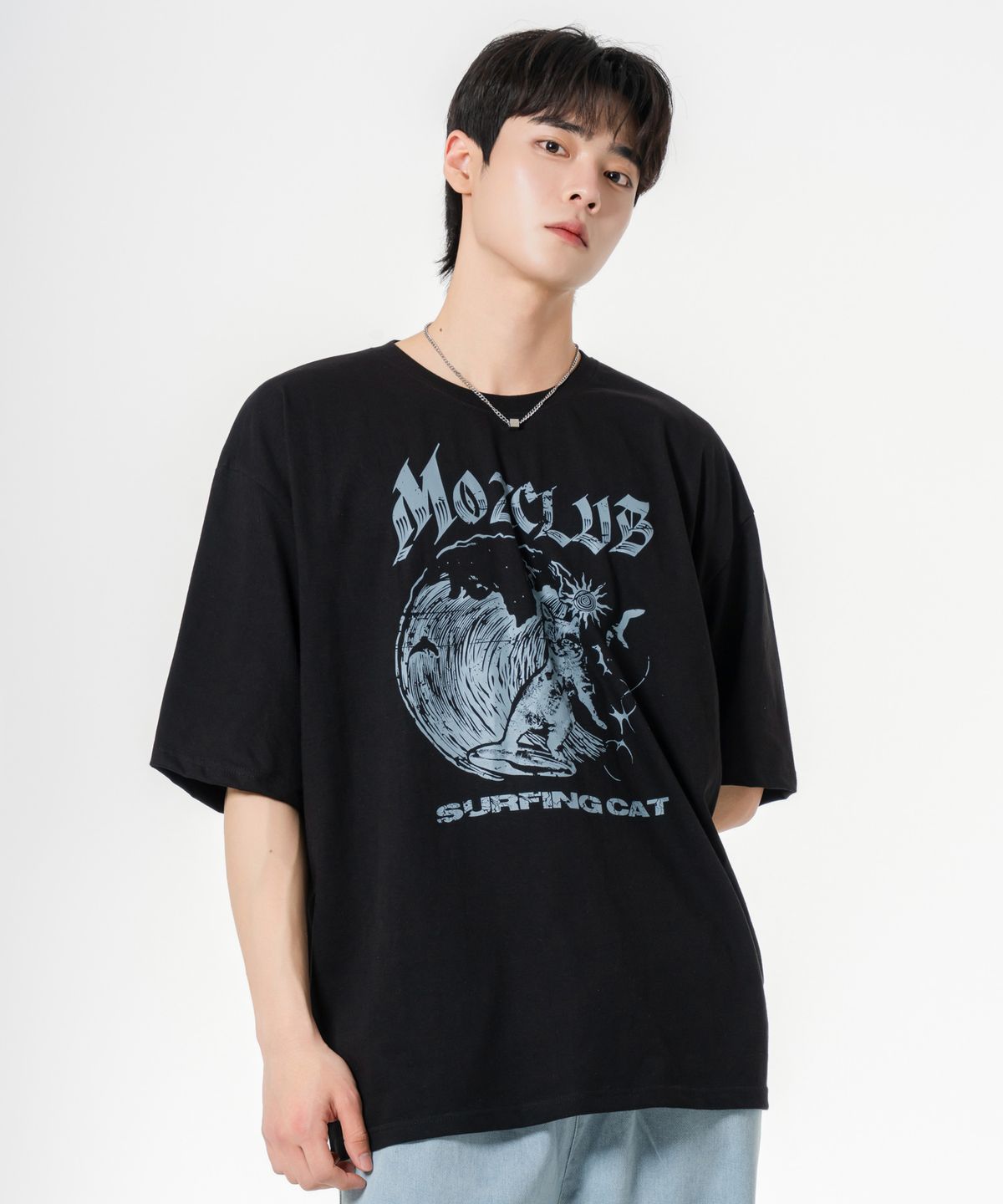 모즈모즈(MOZMOZ) 서핑냥 오버핏 반팔티셔츠 블랙