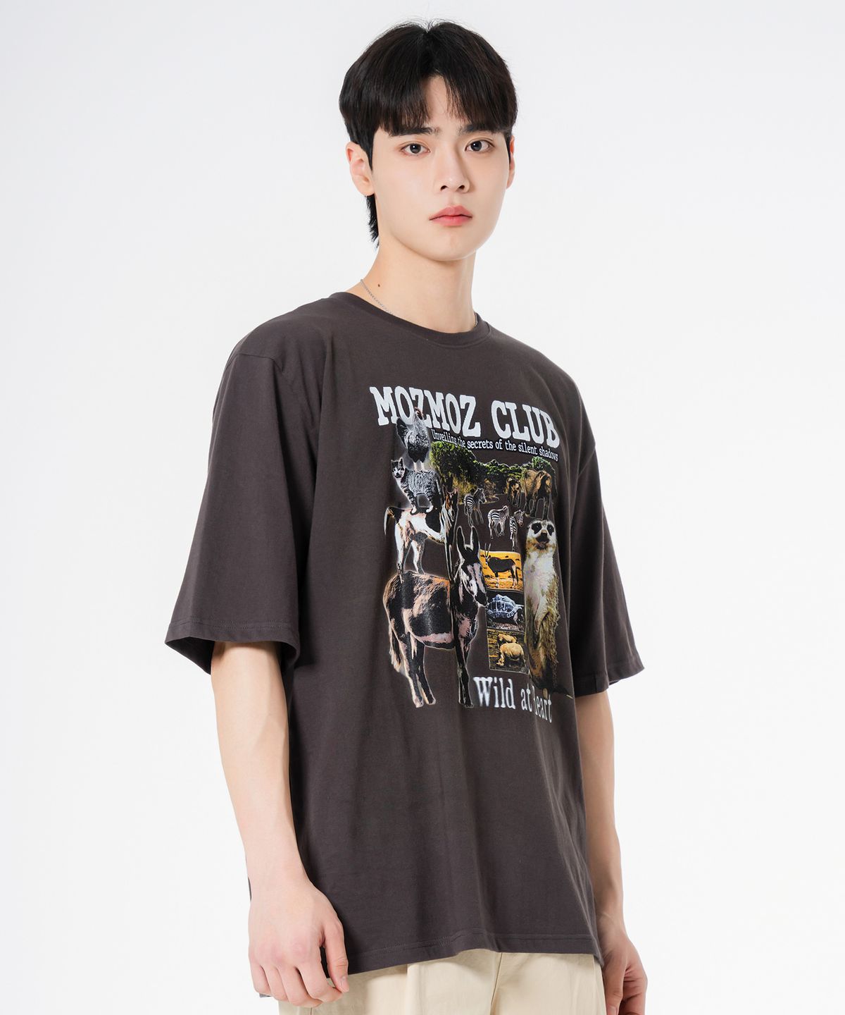 모즈모즈(MOZMOZ) 애니멀즈 오버핏 반팔 티셔츠 챠콜