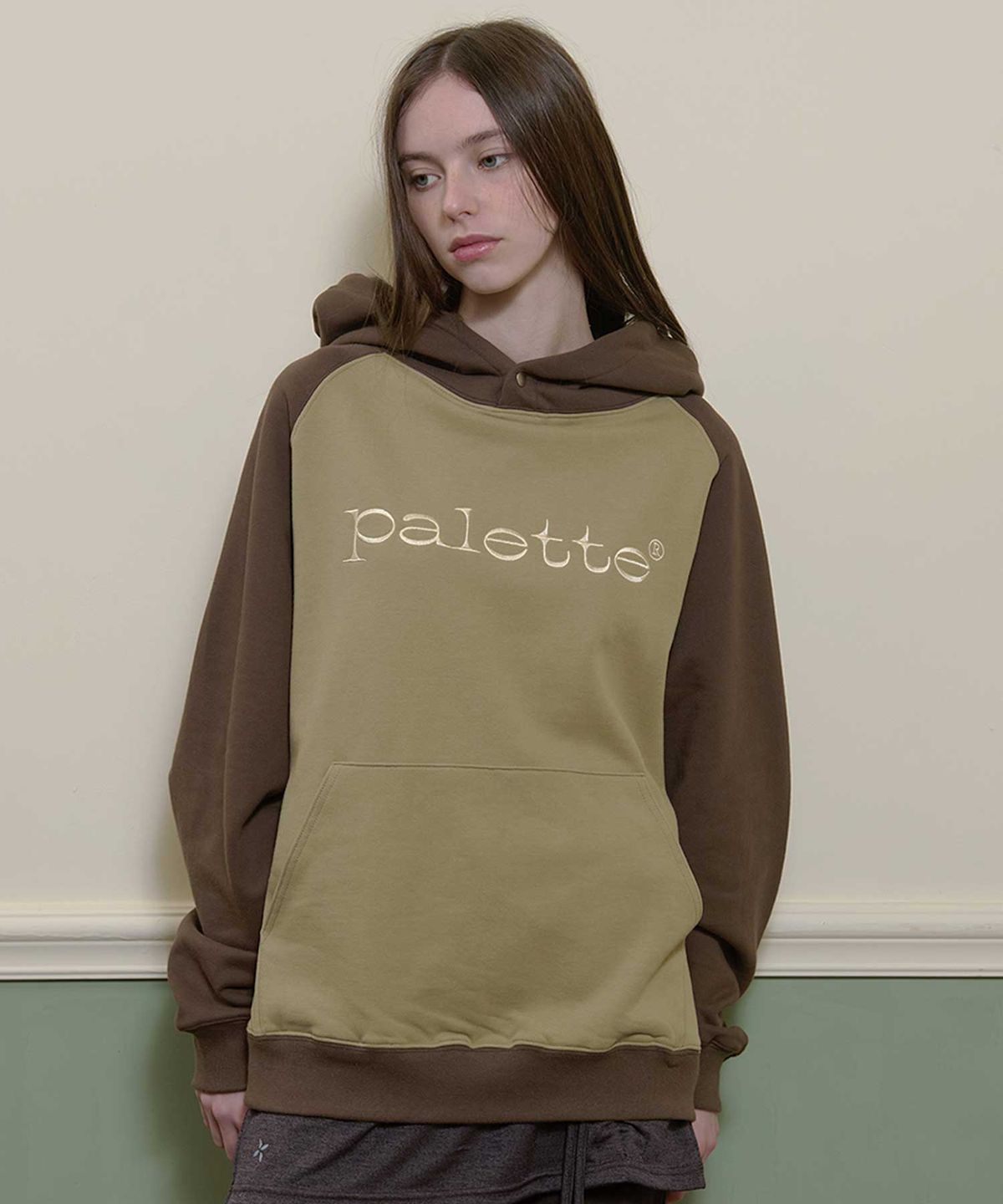 보나츠 팔레트(BONATSPALETTE) BP 래글런 배색 버튼 후디_KHAKI
