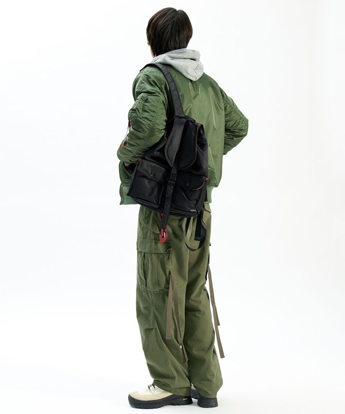 알파 인더스트리(ALPHA INDUSTRIES) 나일론 백팩 블랙