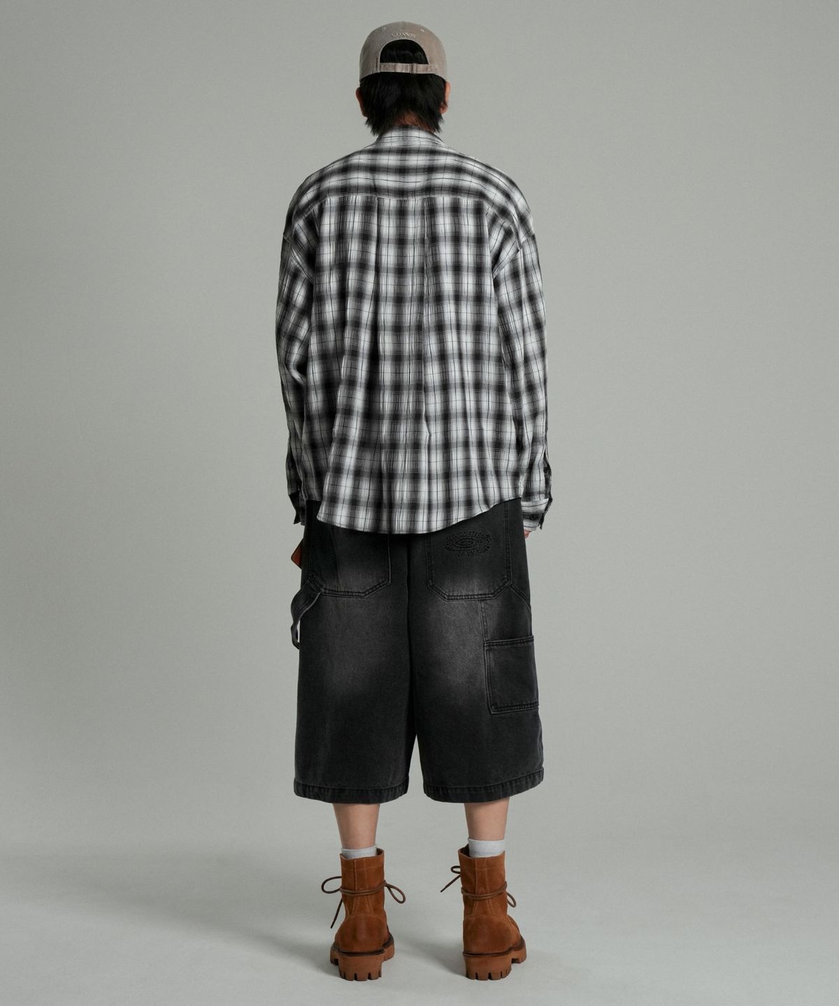 아이돈워너셀(IDWS) Blaze Maxi Carpenter Bermuda Shorts Black