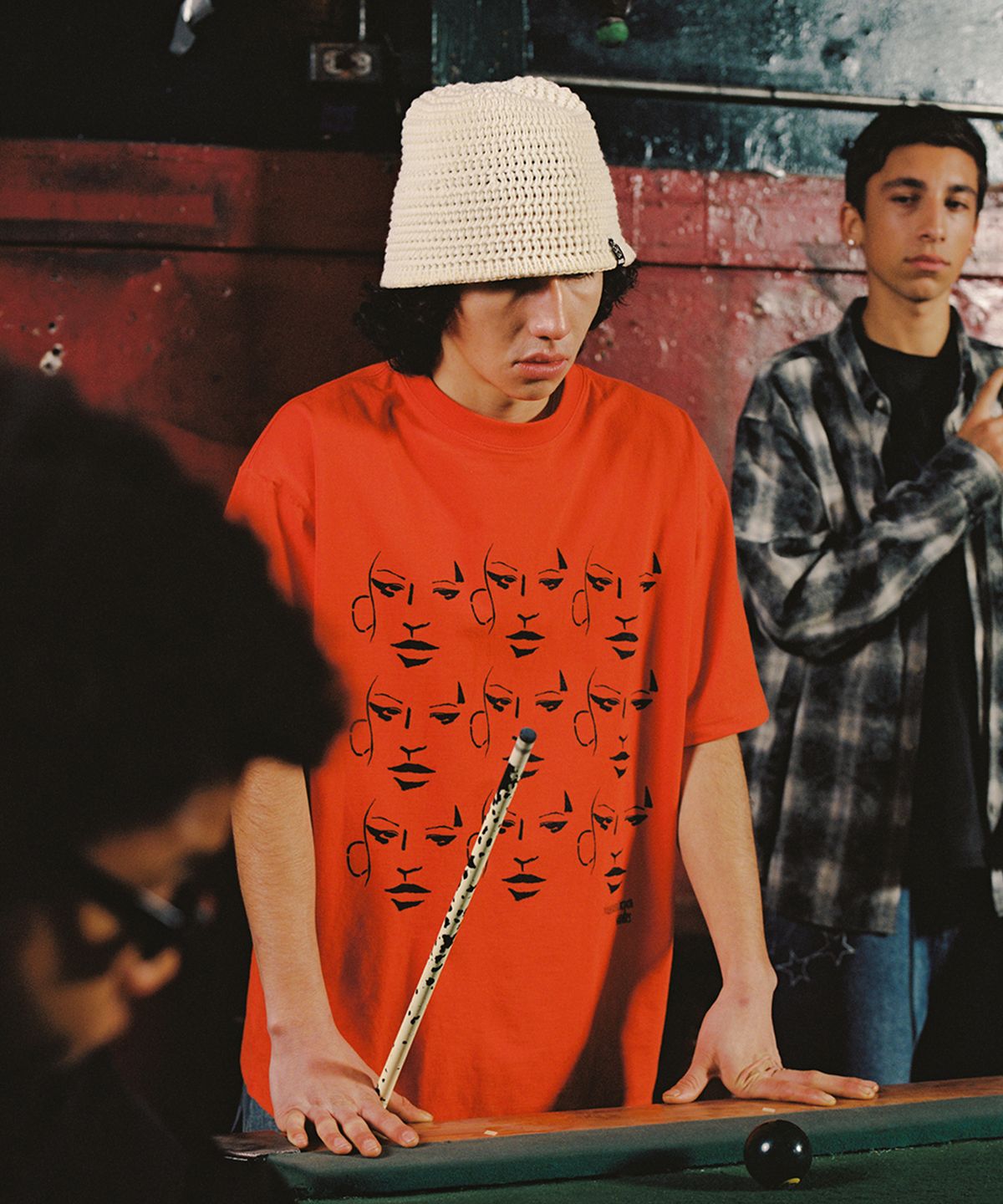 위캔더스(WKNDRS) FLORAL KNIT BUCKET HAT (IVORY)
