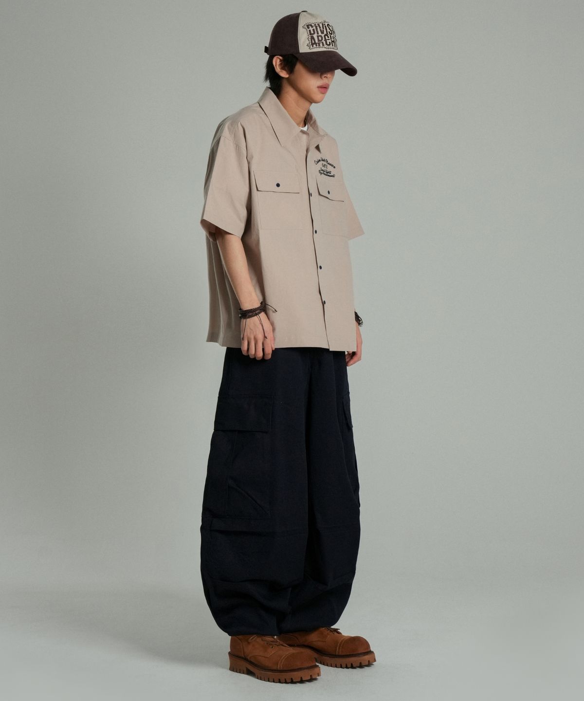 아이돈워너셀(IDWS) Ellim Half-Shirt Beige