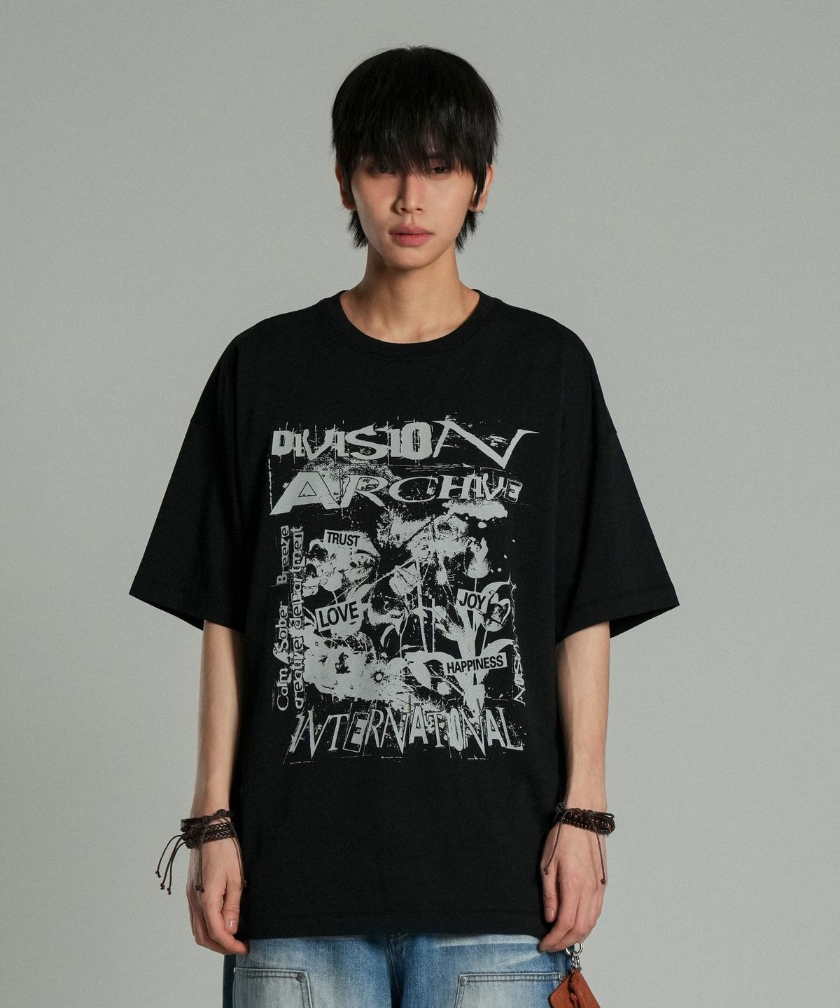 아이돈워너셀(IDWS) Mirage Index T-Shirt Black