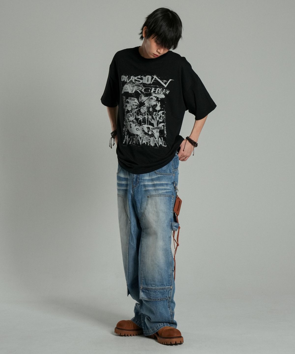 아이돈워너셀(IDWS) Mirage Index T-Shirt Black