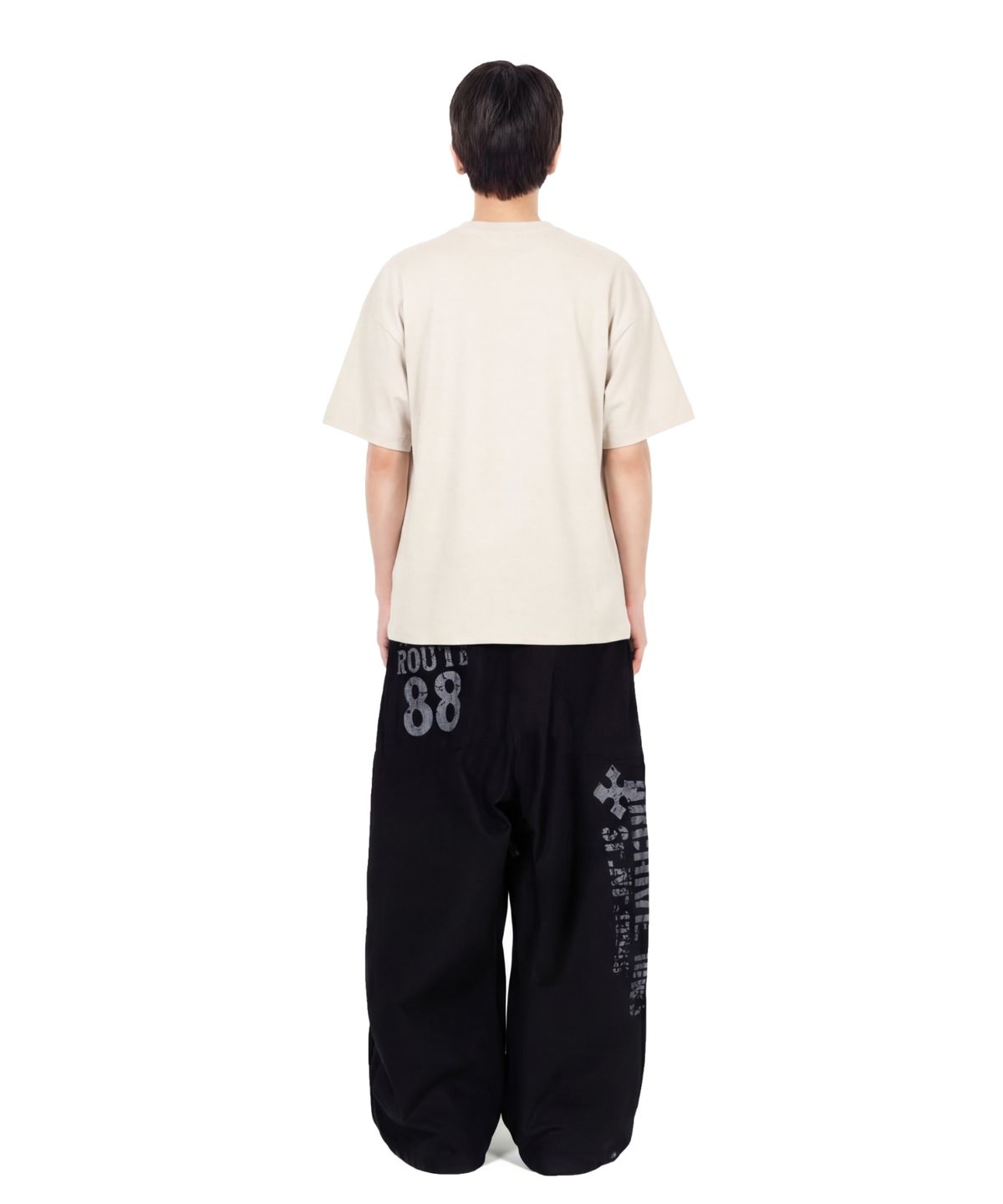 아이돈워너셀(IDWS) Novichi T-Shirt Ivory