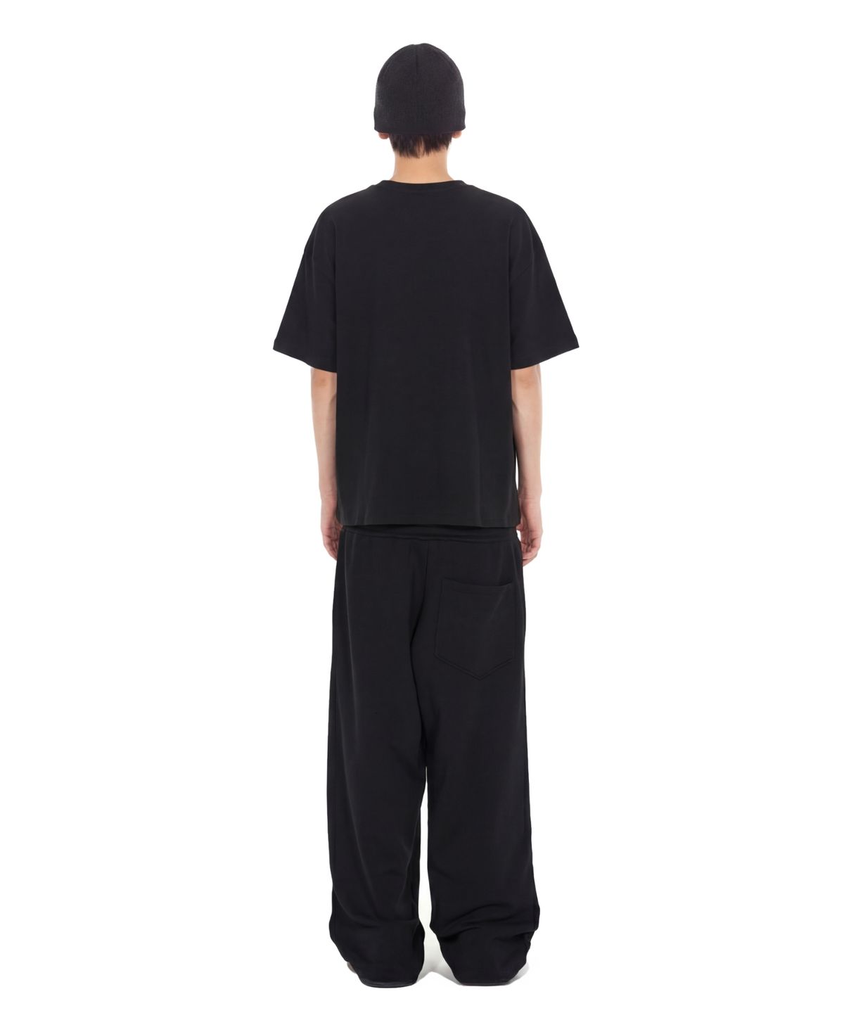 아이돈워너셀(IDWS) Novichi T-Shirt Black
