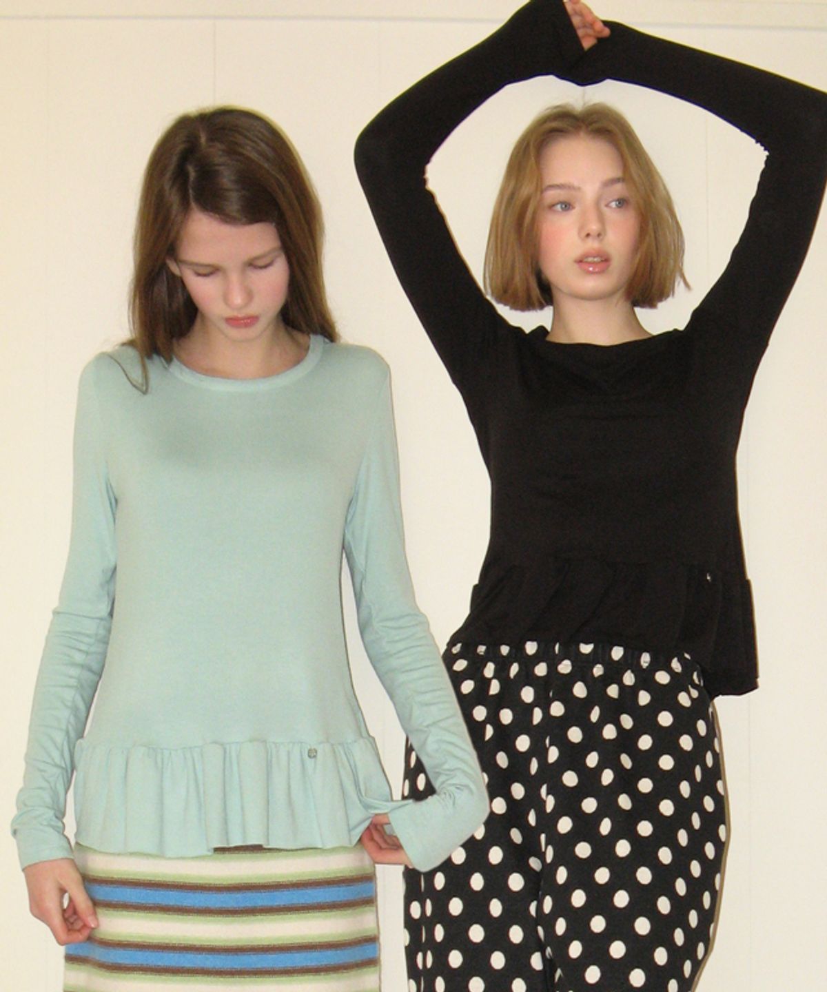 론론(RONRON) PENDANT RUFFLE LAYERED SLIM LONG SLEEVE (6color)