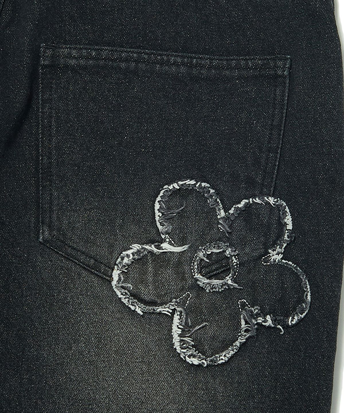 위캔더스(WKNDRS) FLORAL DENIM PANTS (BLACK)