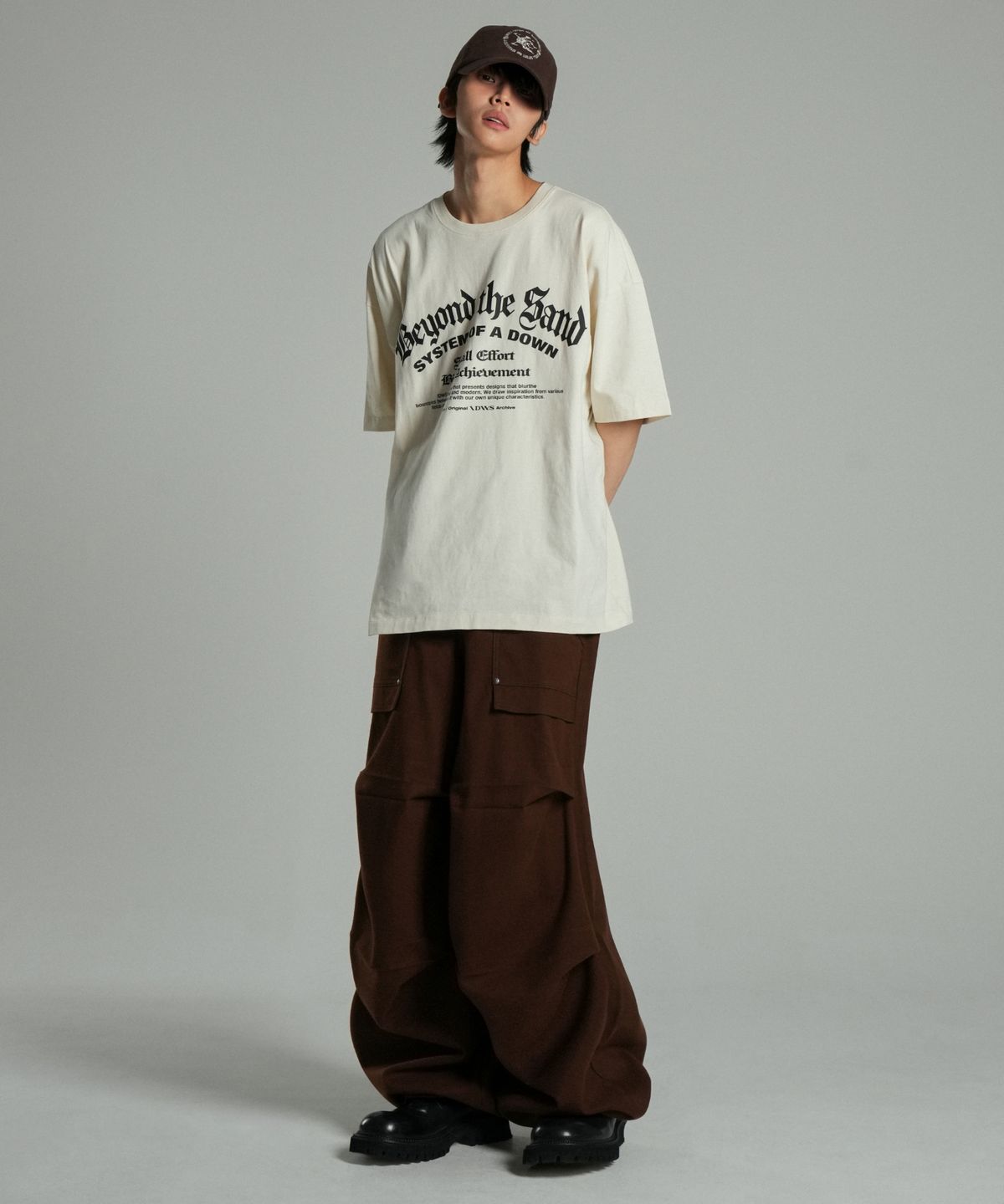 아이돈워너셀(IDWS) System Down T-Shirt Ivory