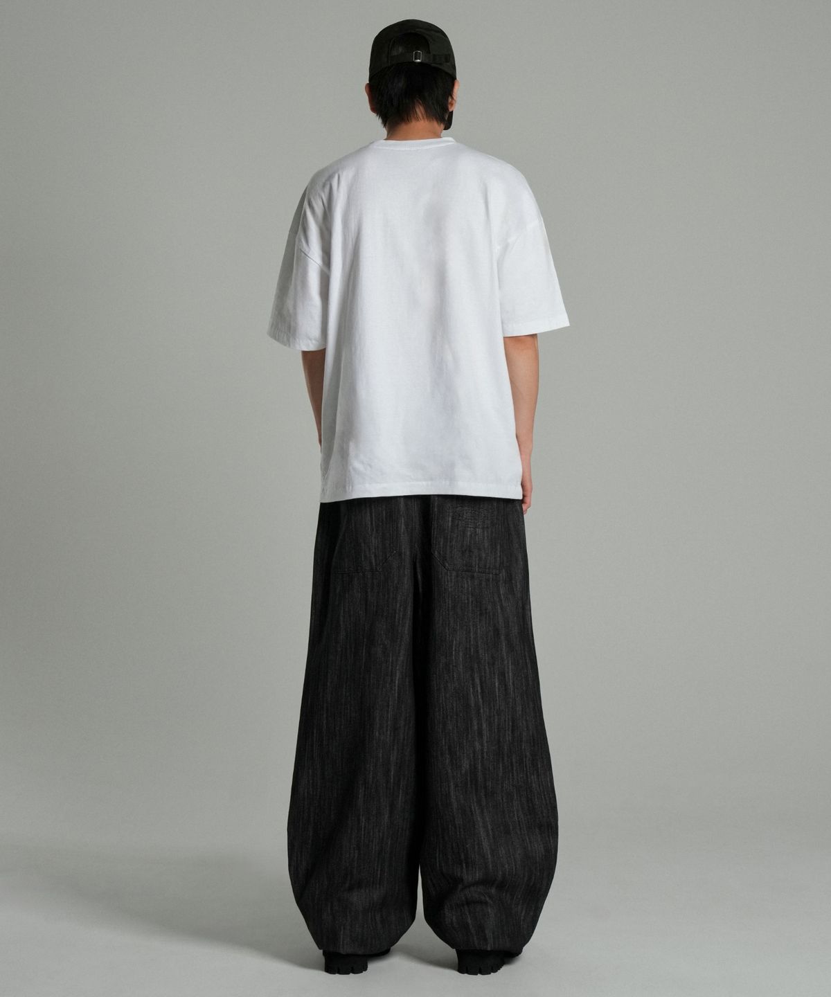 아이돈워너셀(IDWS) System Down T-Shirt White