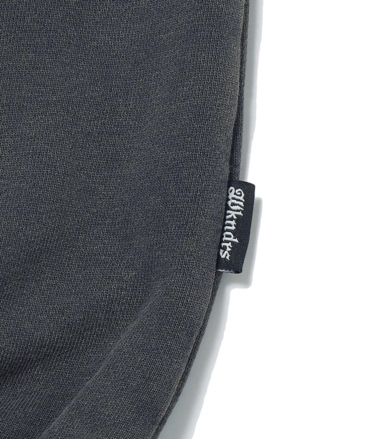 위캔더스(WKNDRS) APPLIQUE ZIPUP HOODIE (CHARCOAL)