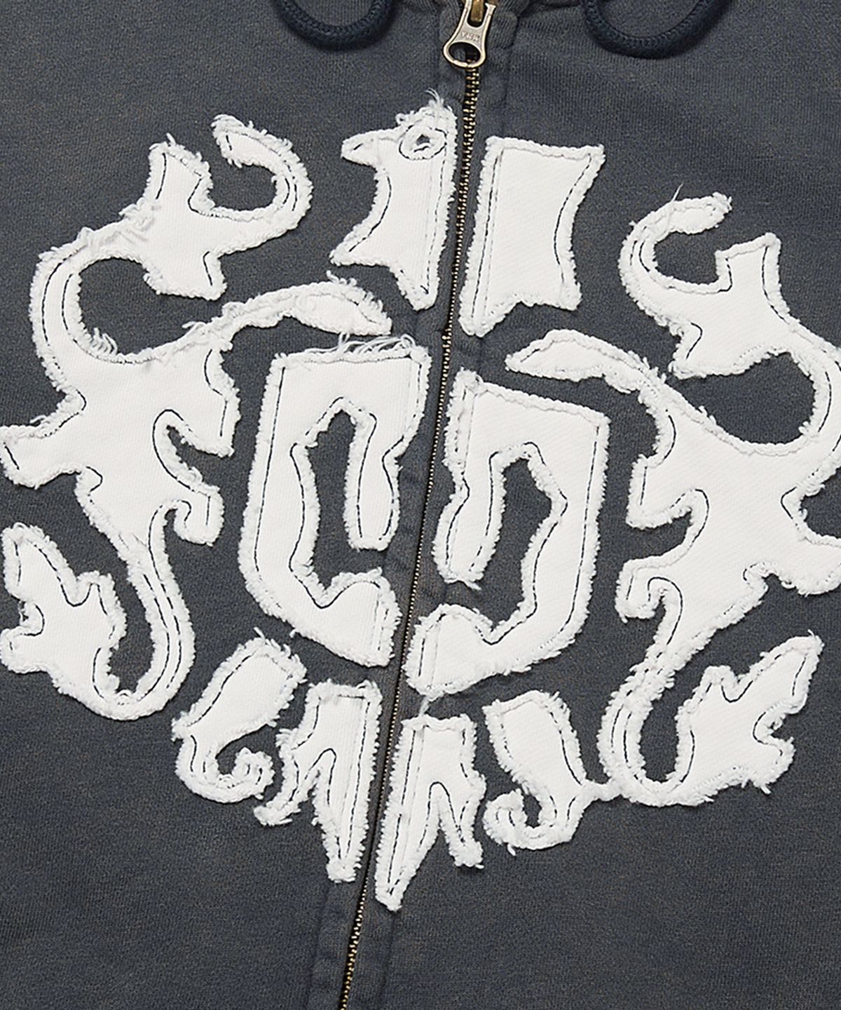 위캔더스(WKNDRS) APPLIQUE ZIPUP HOODIE (CHARCOAL)