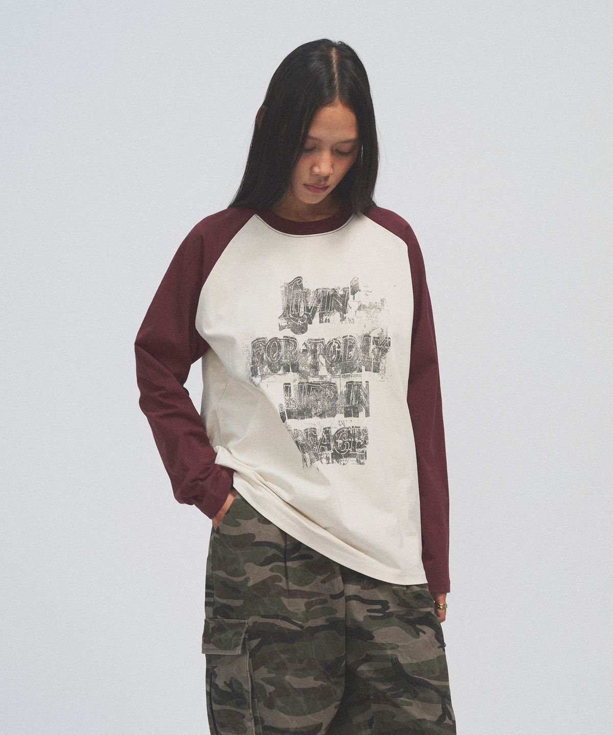카네이테이(KANEITEI) FAINT WORDS LONG SLEEVE (BURGUNDY)