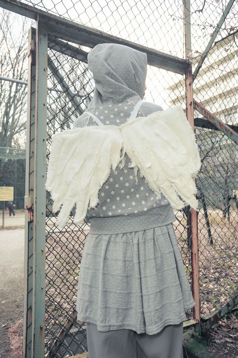 MUSINSA | HUG YOUR SKIN Dot Big Pocket Hoodie (Gray)