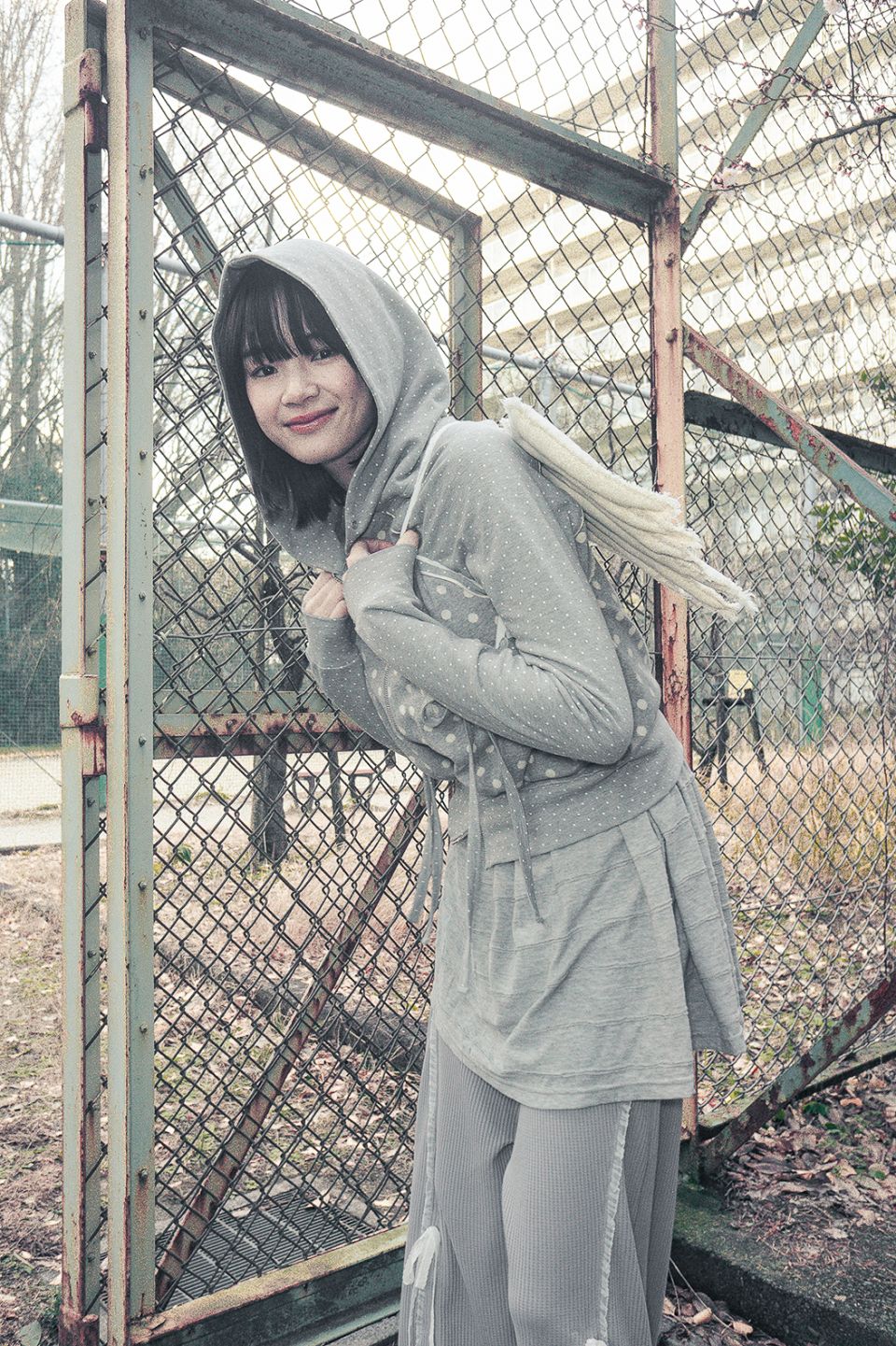 MUSINSA | HUG YOUR SKIN Dot Big Pocket Hoodie (Gray)